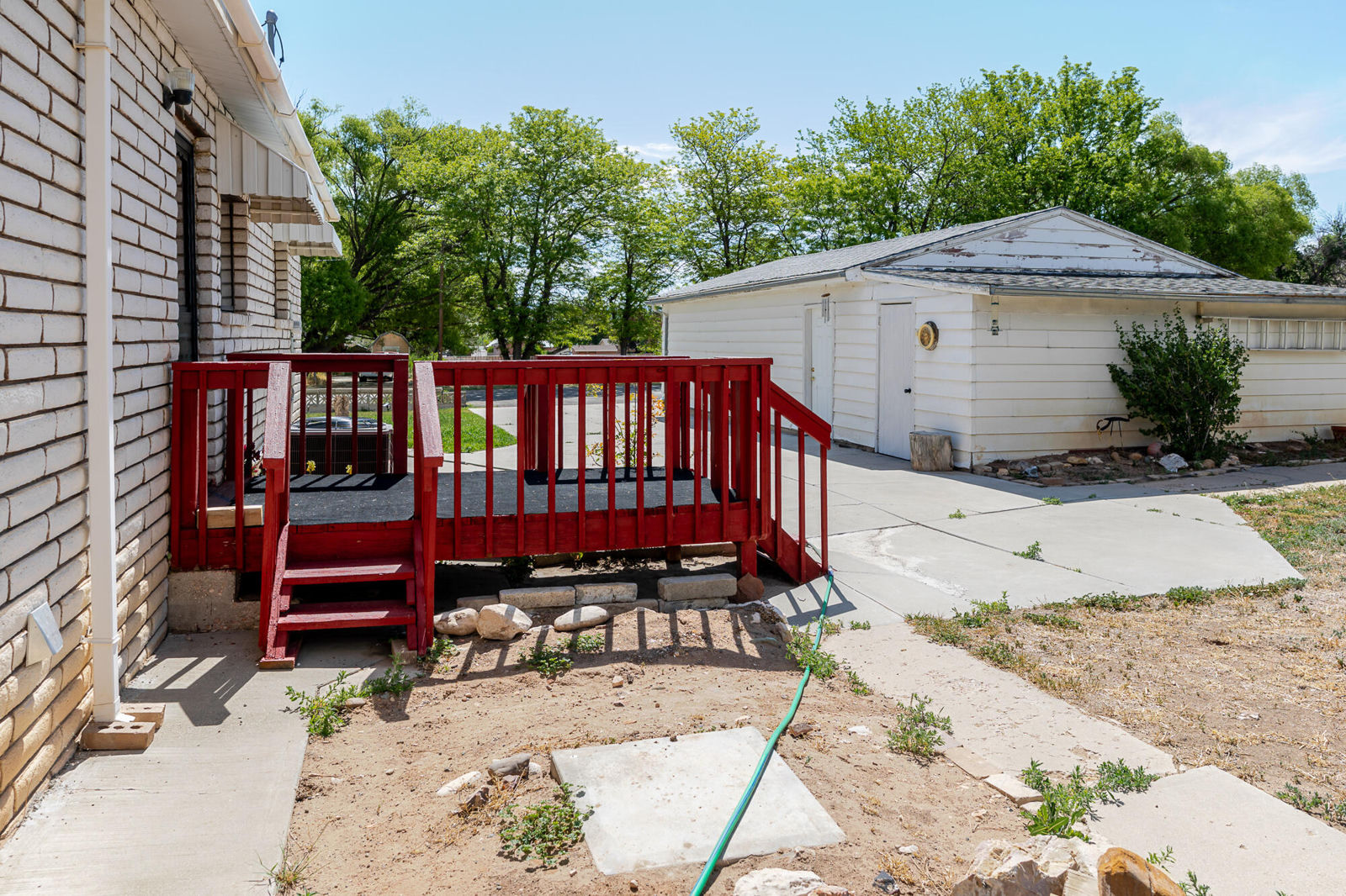 81 N 200 W, Tropic, photo 39 of 43