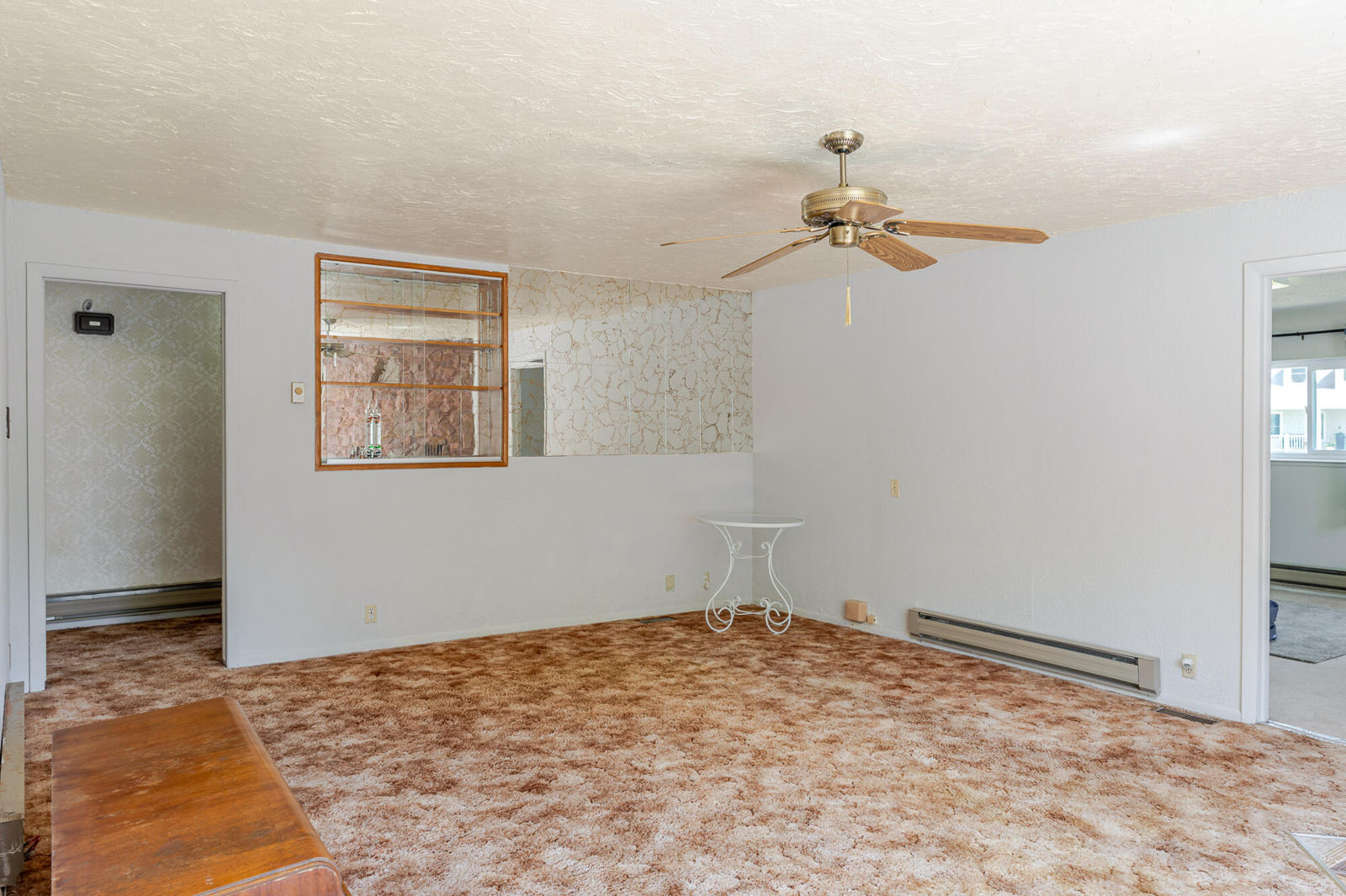 81 N 200 W, Tropic, photo 8 of 43
