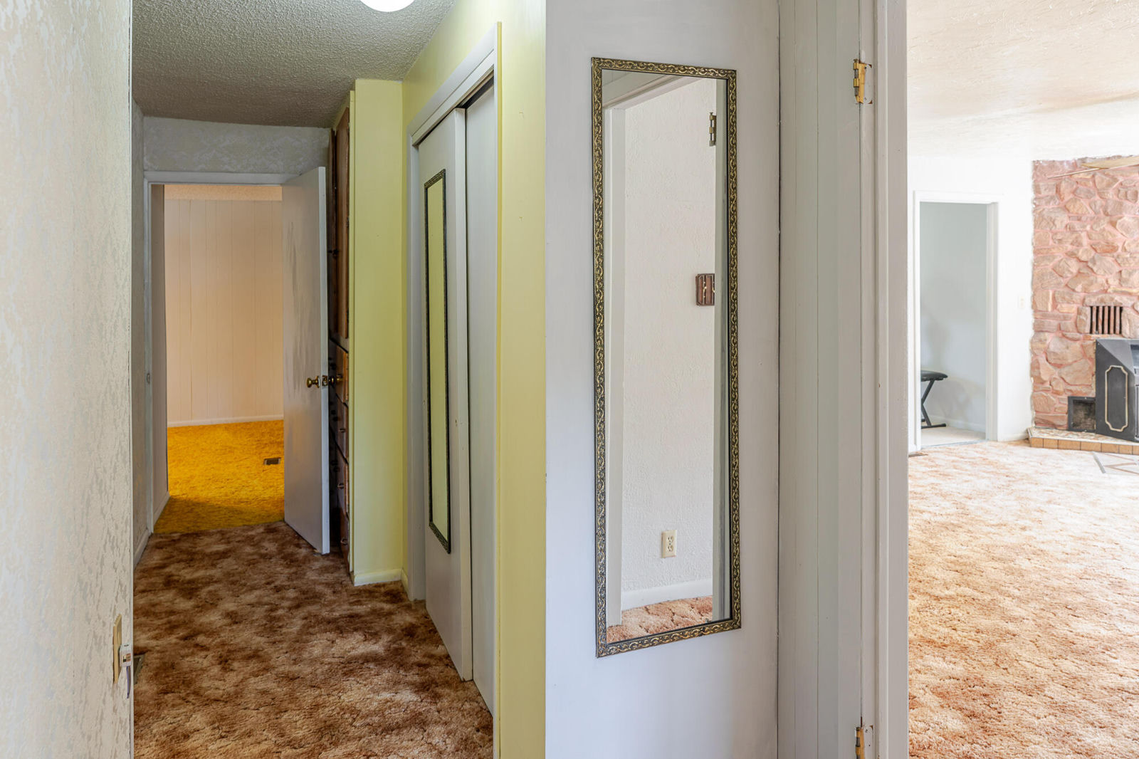 81 N 200 W, Tropic, photo 20 of 43