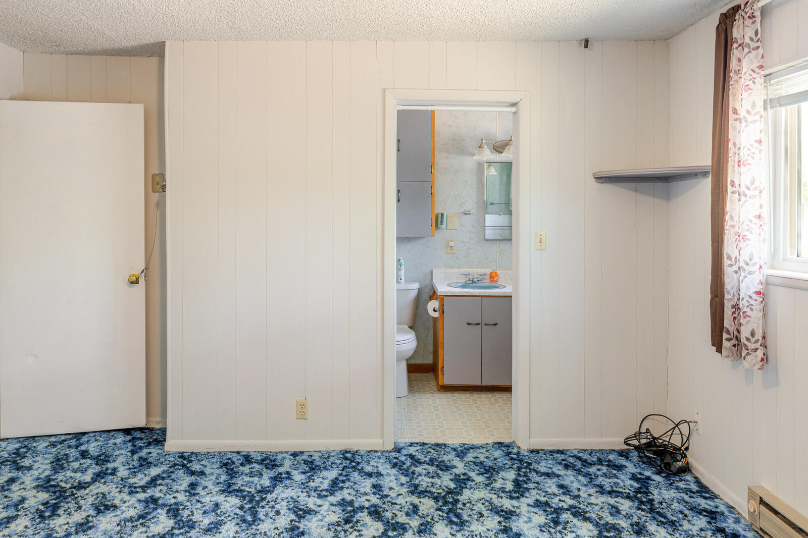 81 N 200 W, Tropic, photo 22 of 43
