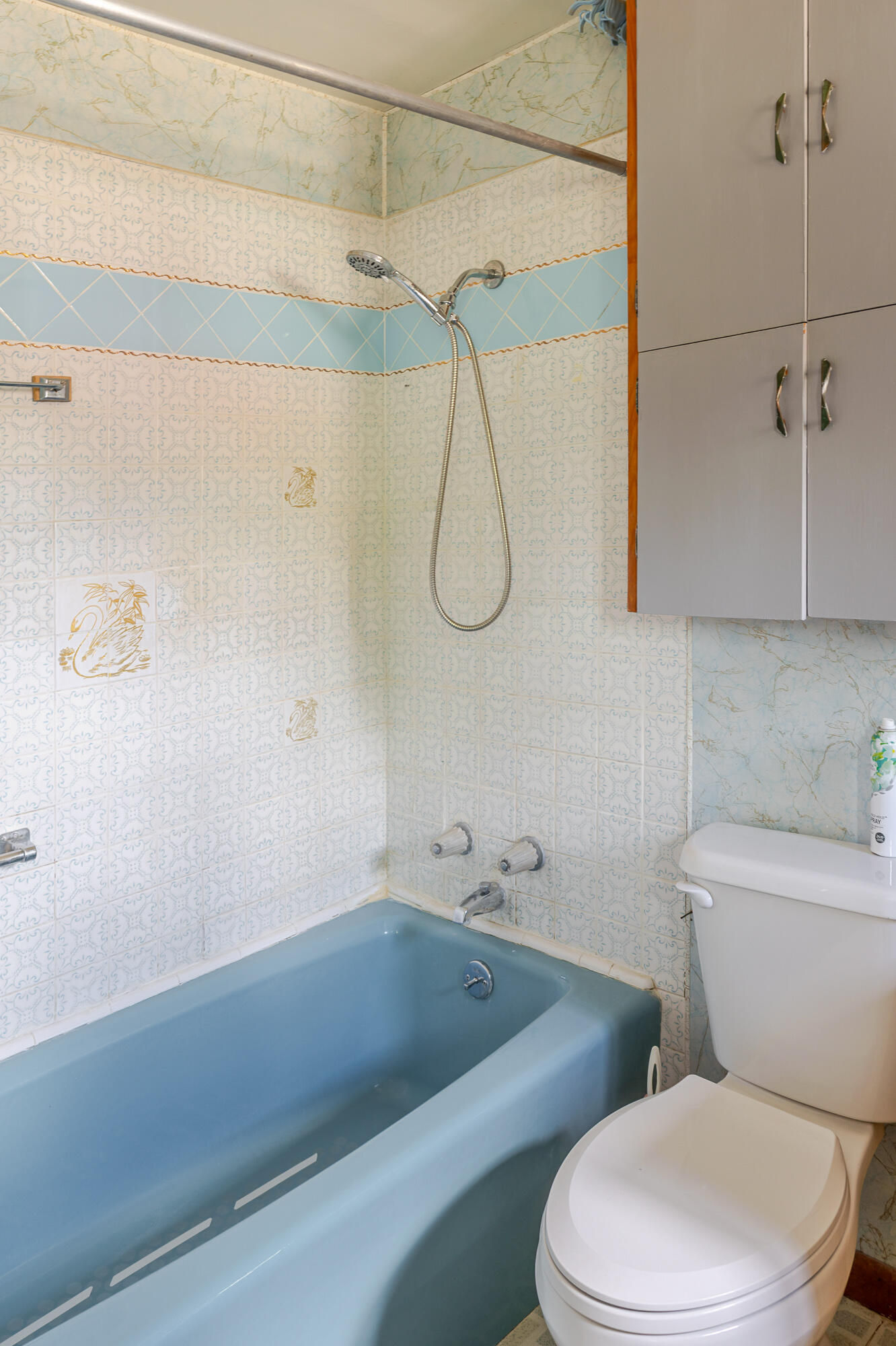 81 N 200 W, Tropic, photo 24 of 43