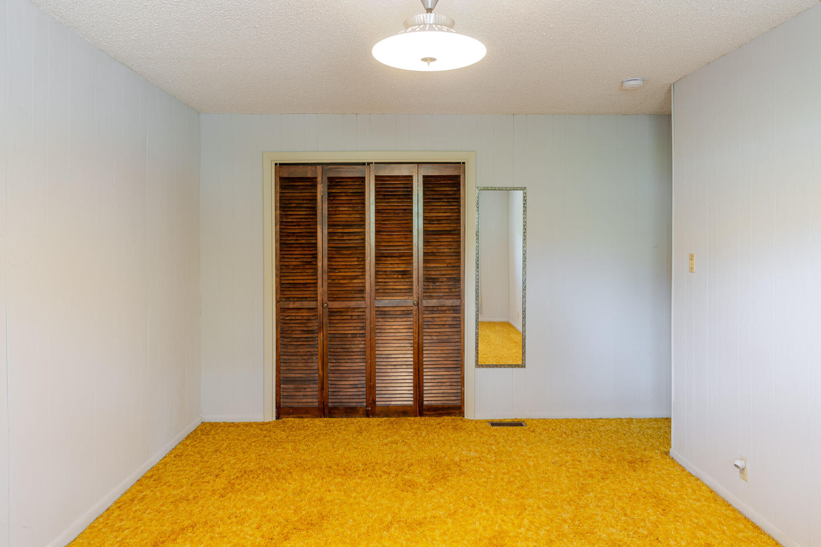 81 N 200 W, Tropic, photo 26 of 43