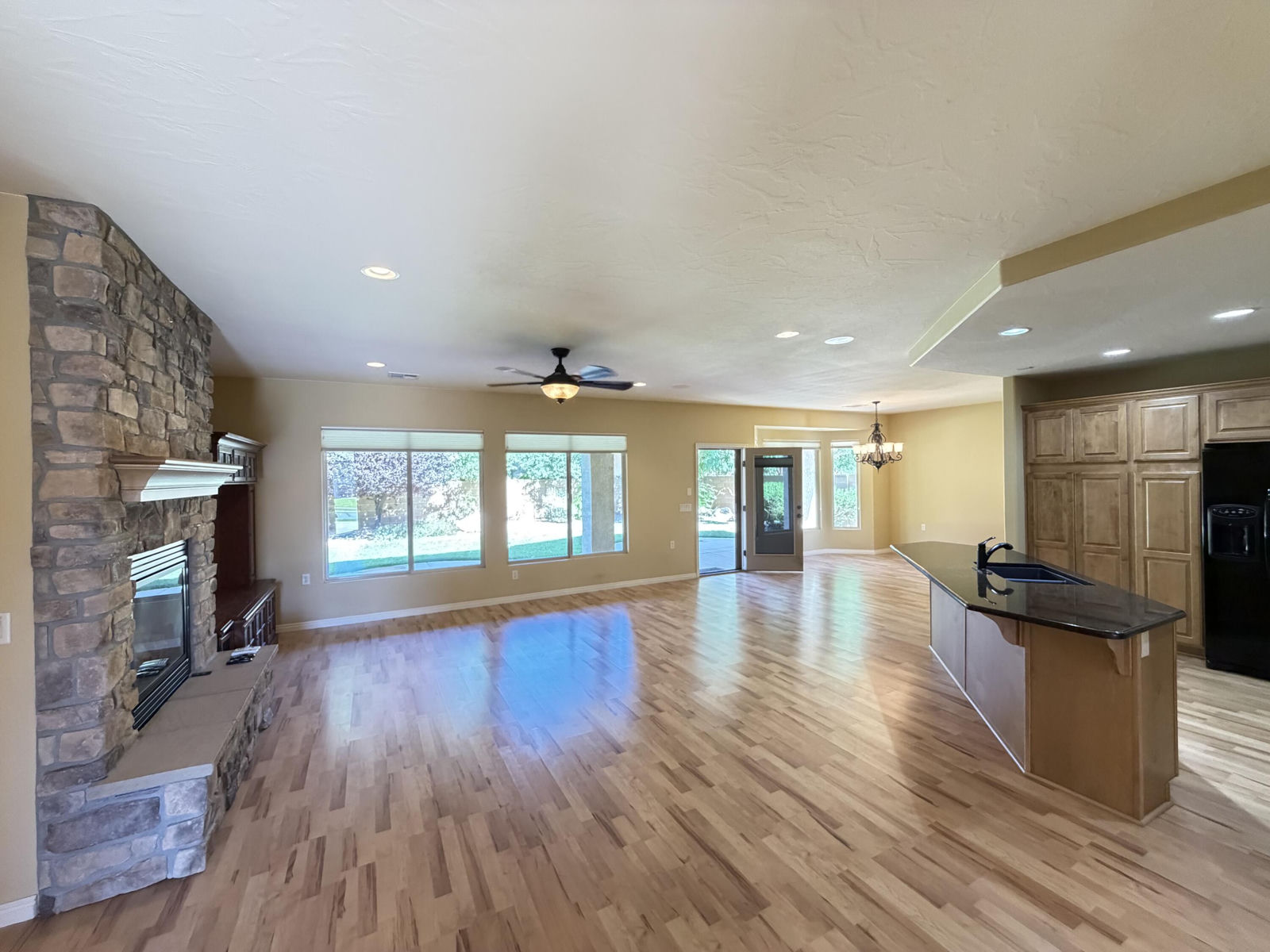 4996 Mosaic DR, St George, photo 16 of 41