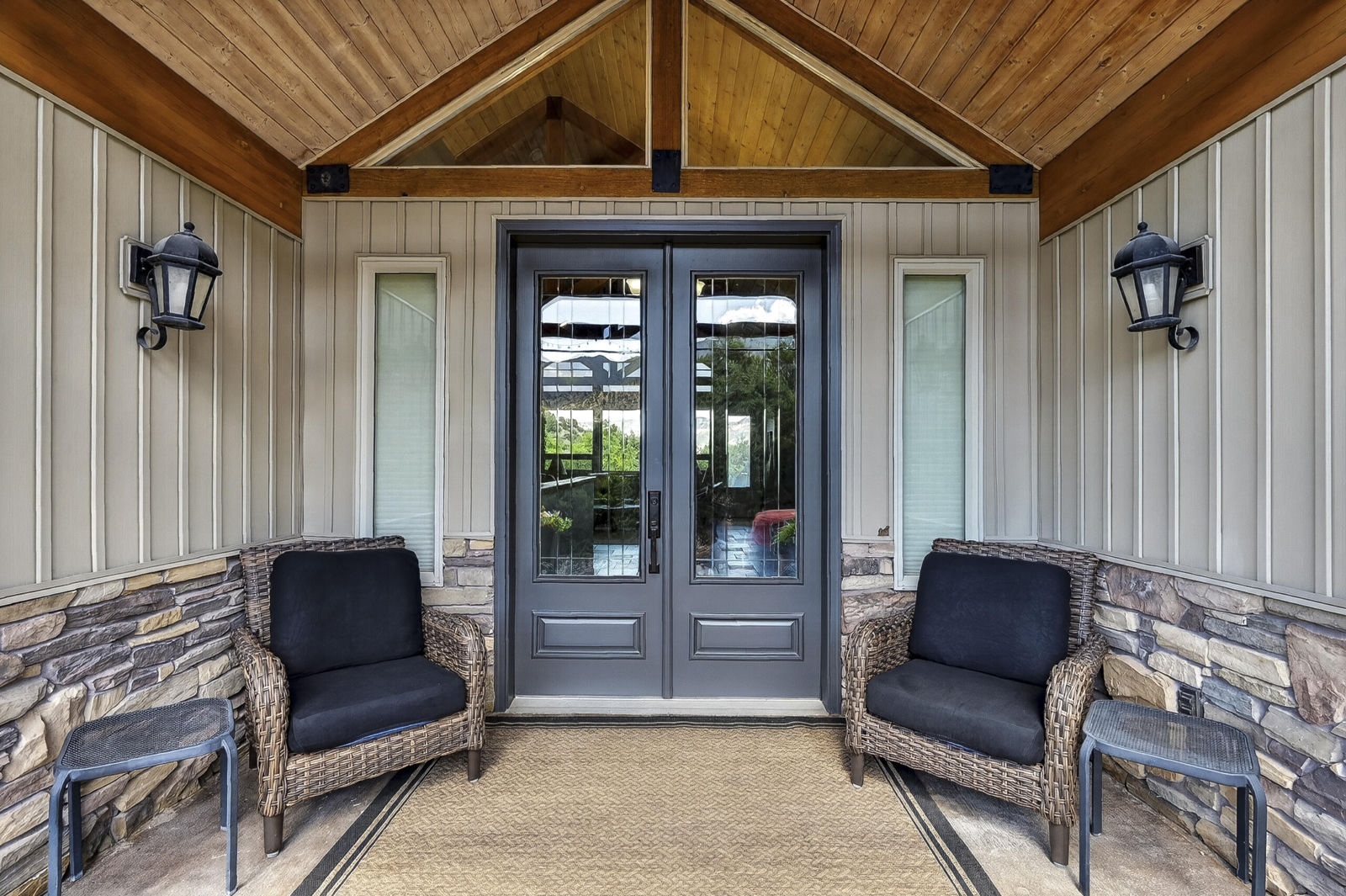 Address withheld at the seller's request, New Harmony, photo 9 of 98