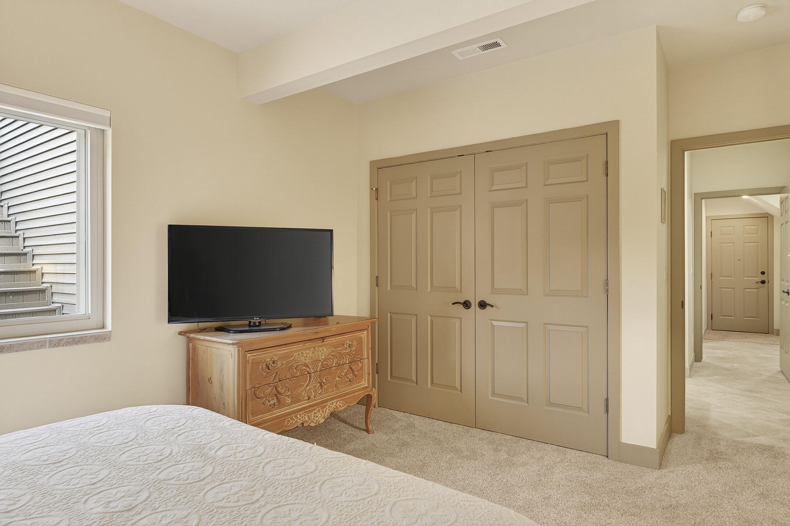 Address withheld at the seller's request, New Harmony, photo 53 of 98