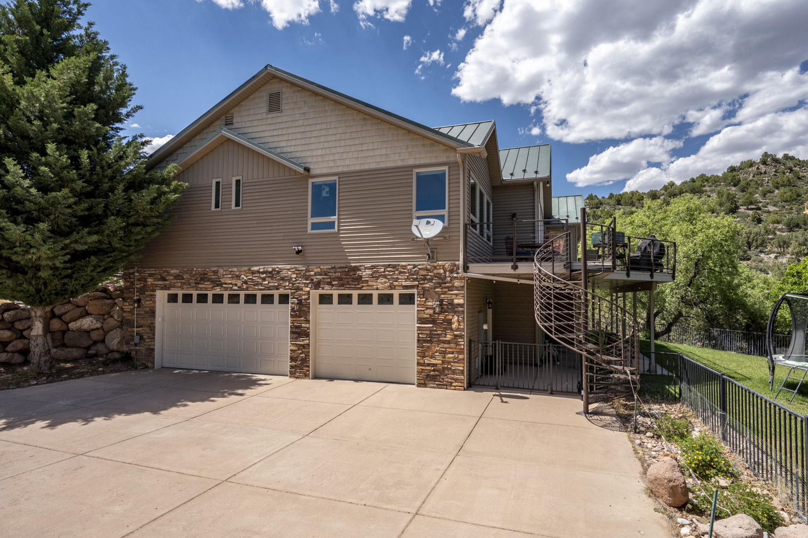 Address withheld at the seller's request, New Harmony, photo 77 of 98