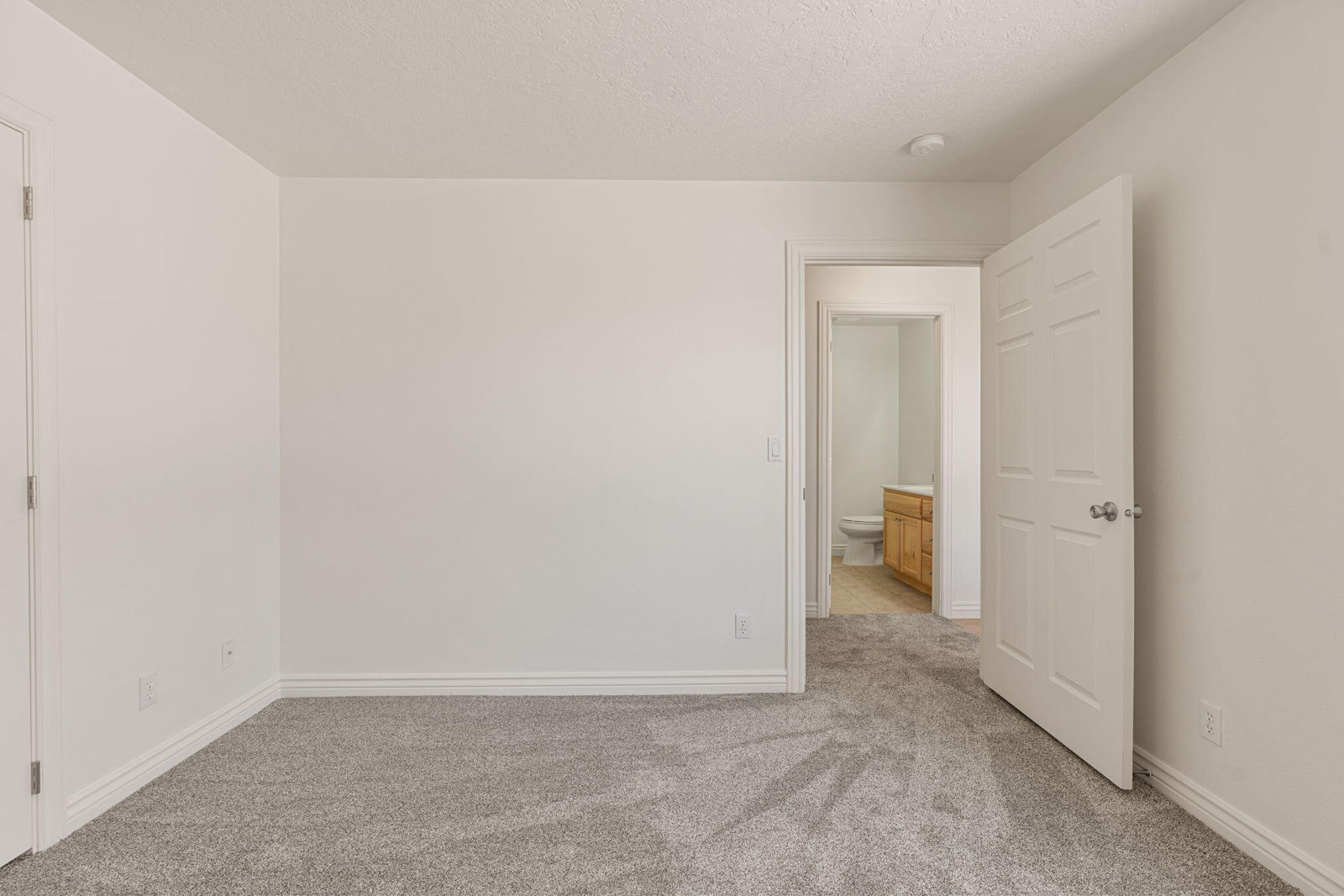 2155 W 700 S, #26, Cedar City, photo 9 of 29