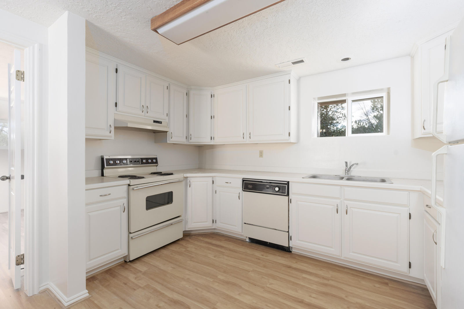 Sand Cove RD, Dammeron Valley, photo 24 of 28