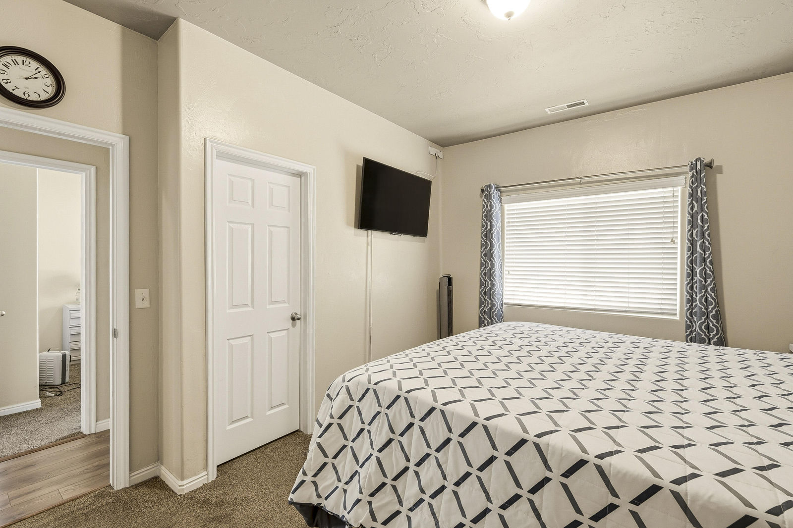 514 W 2100 N, Cedar City, photo 16 of 34