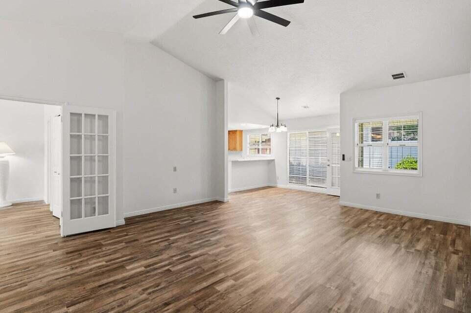 845 N Valley View DR, 401, St George, photo 6 of 37