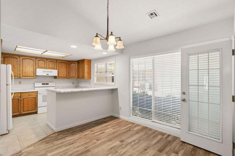 845 N Valley View DR, 401, St George, photo 10 of 37