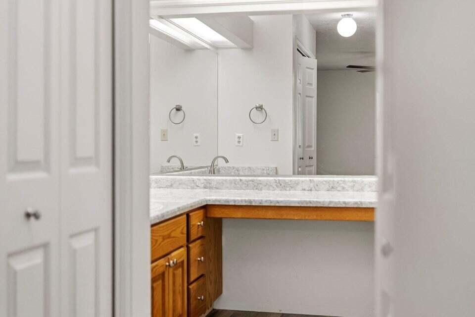 845 N Valley View DR, 401, St George, photo 19 of 37
