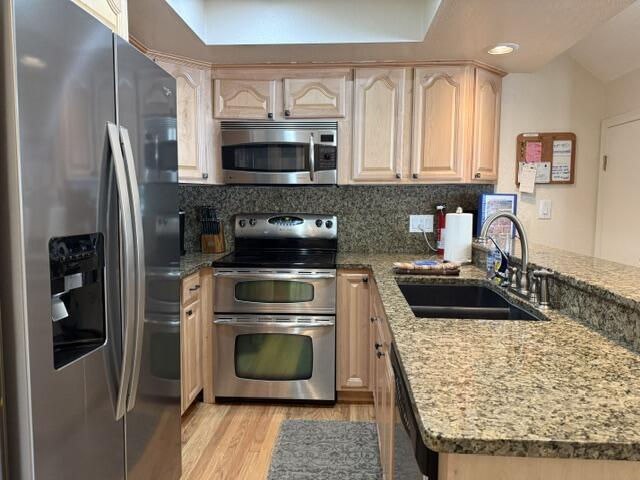 407 S Vasels RD, #82, Brian Head, photo 9 of 53