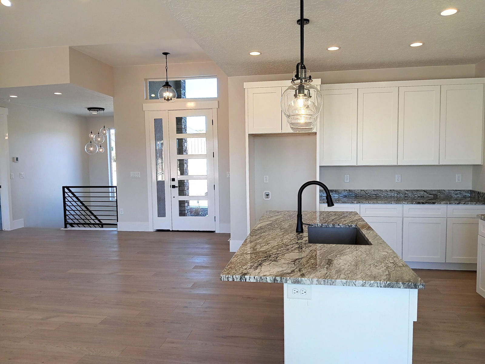 2879 W Eagle DR, Cedar City, photo 5 of 56