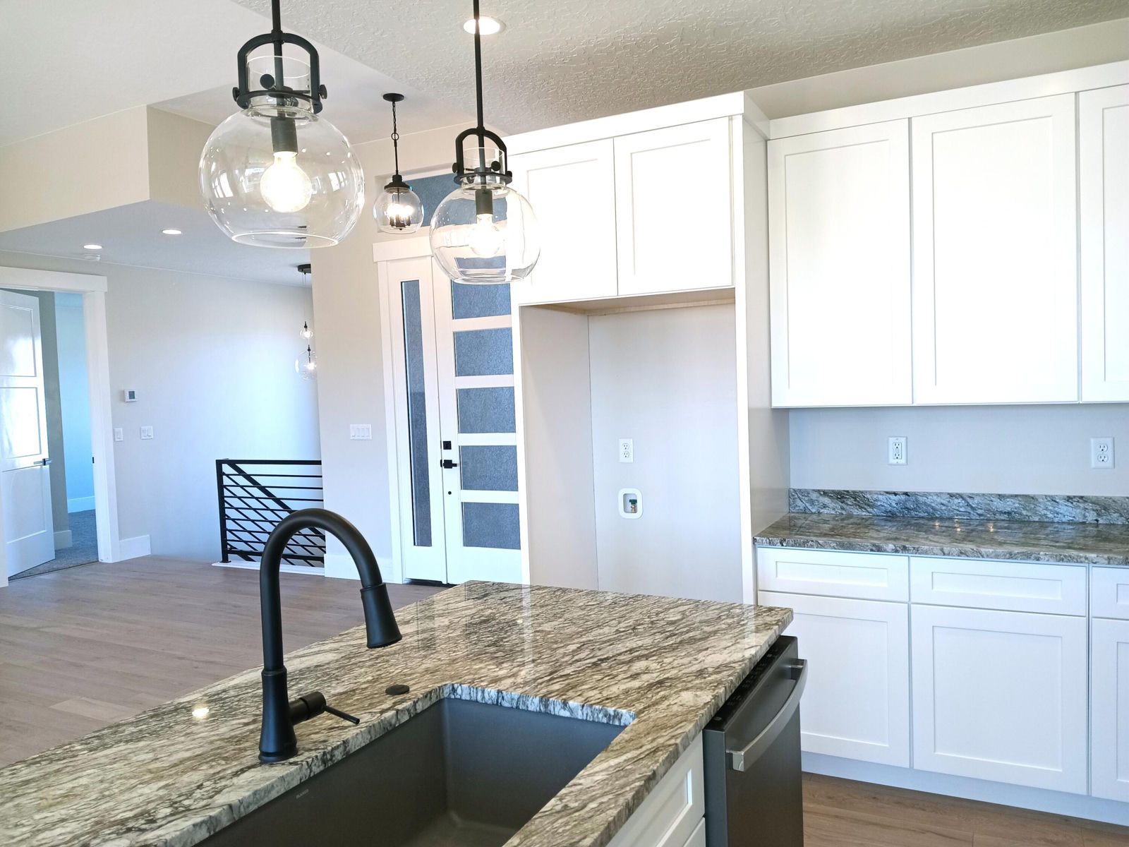 2879 W Eagle DR, Cedar City, photo 6 of 56