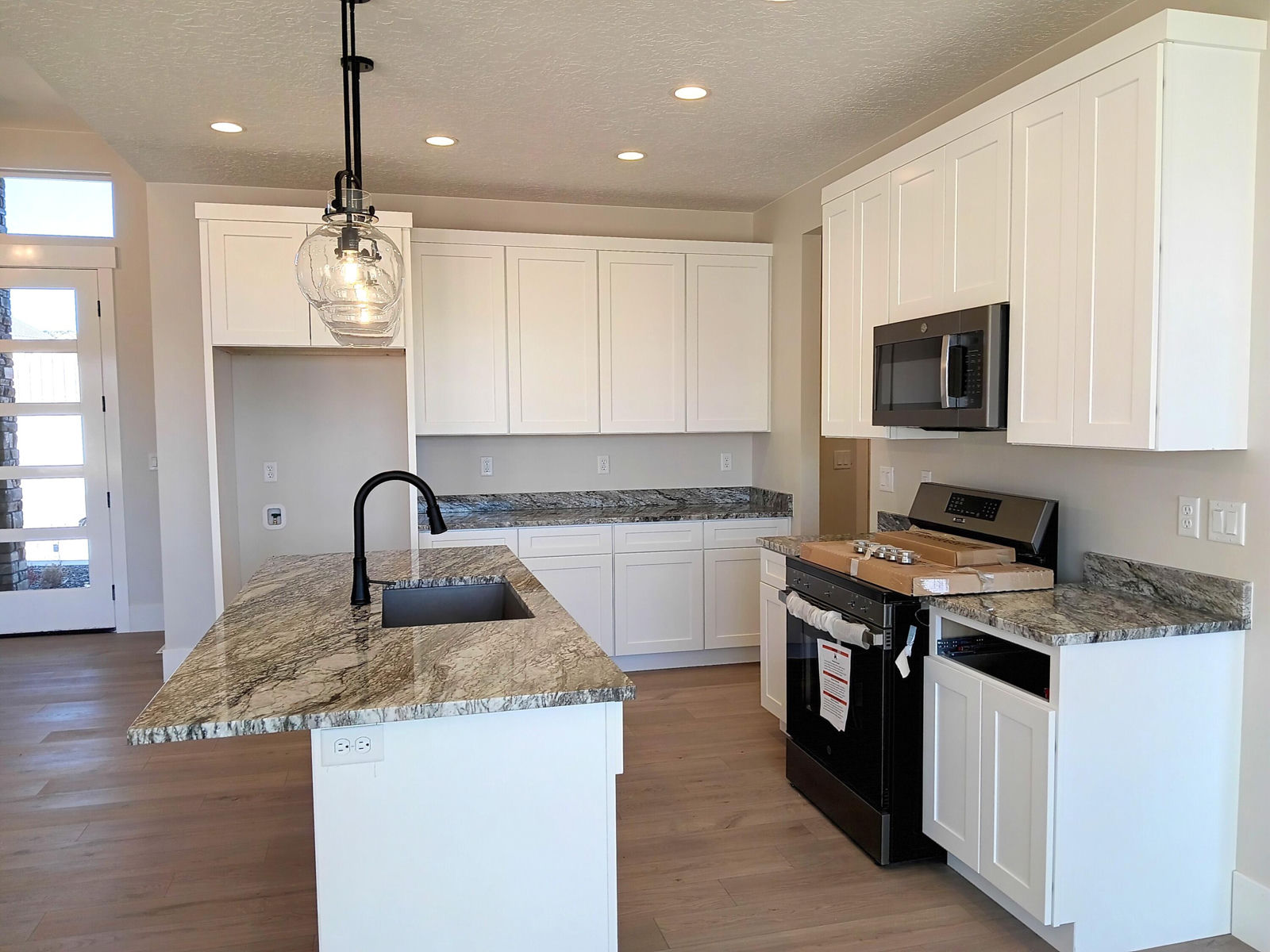 2879 W Eagle DR, Cedar City, photo 8 of 56