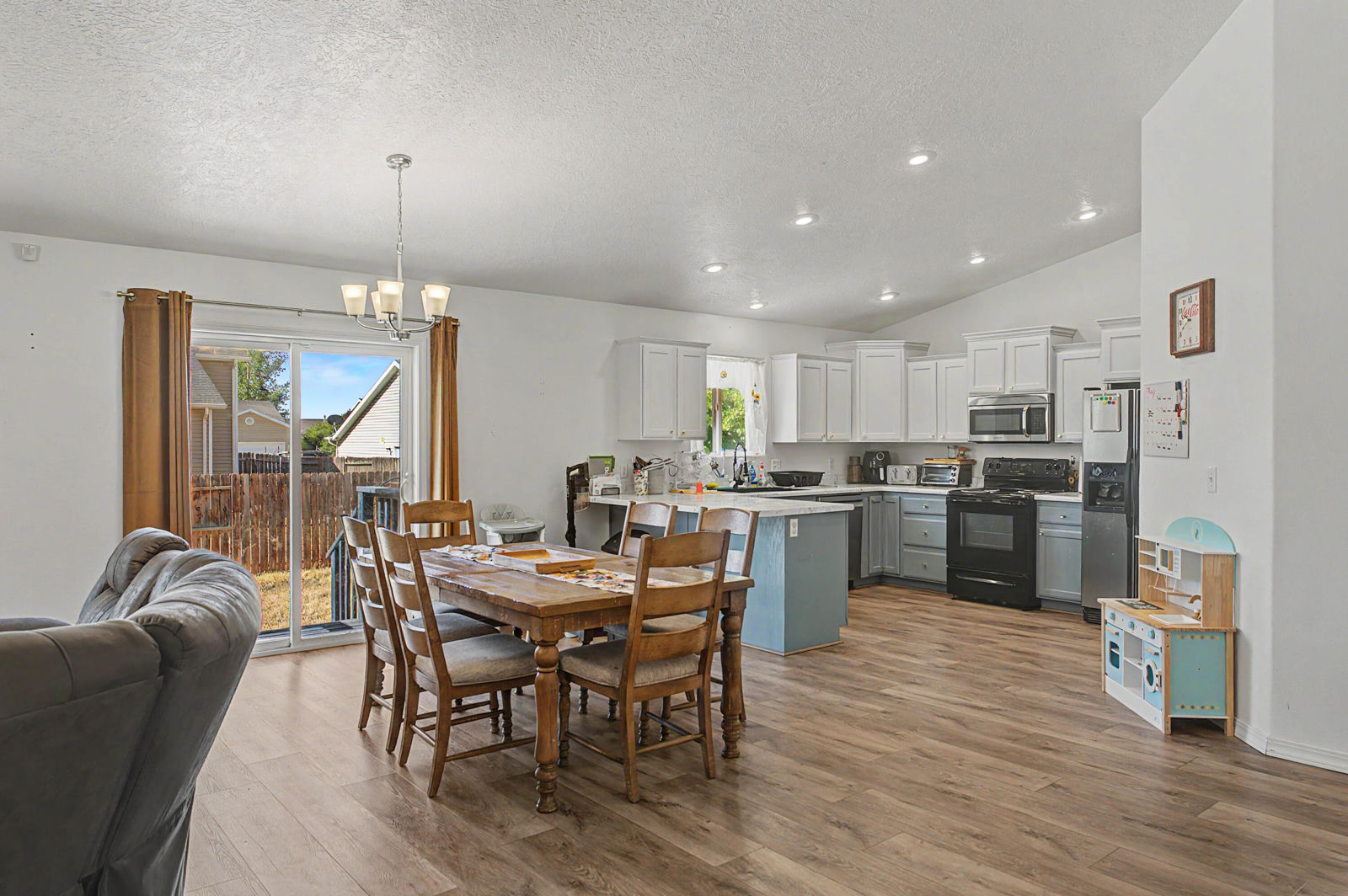 4109 W 250 N, Cedar City, photo 11 of 45