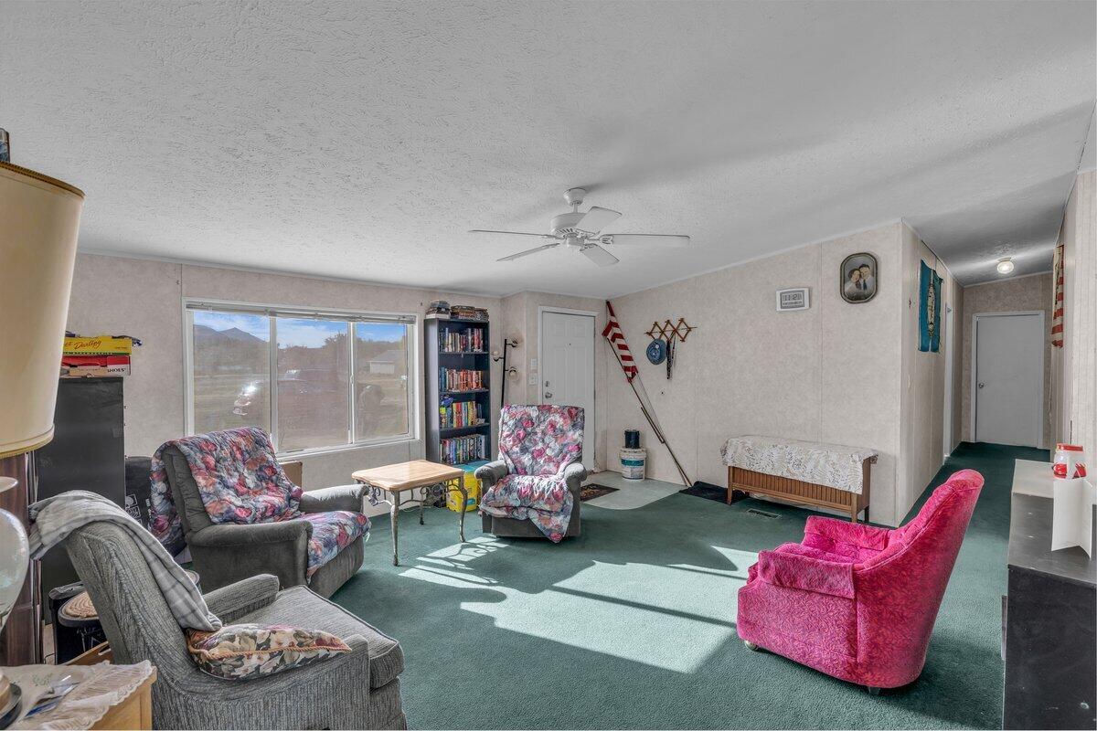 Address withheld at the seller's request, La Verkin, photo 19 of 33