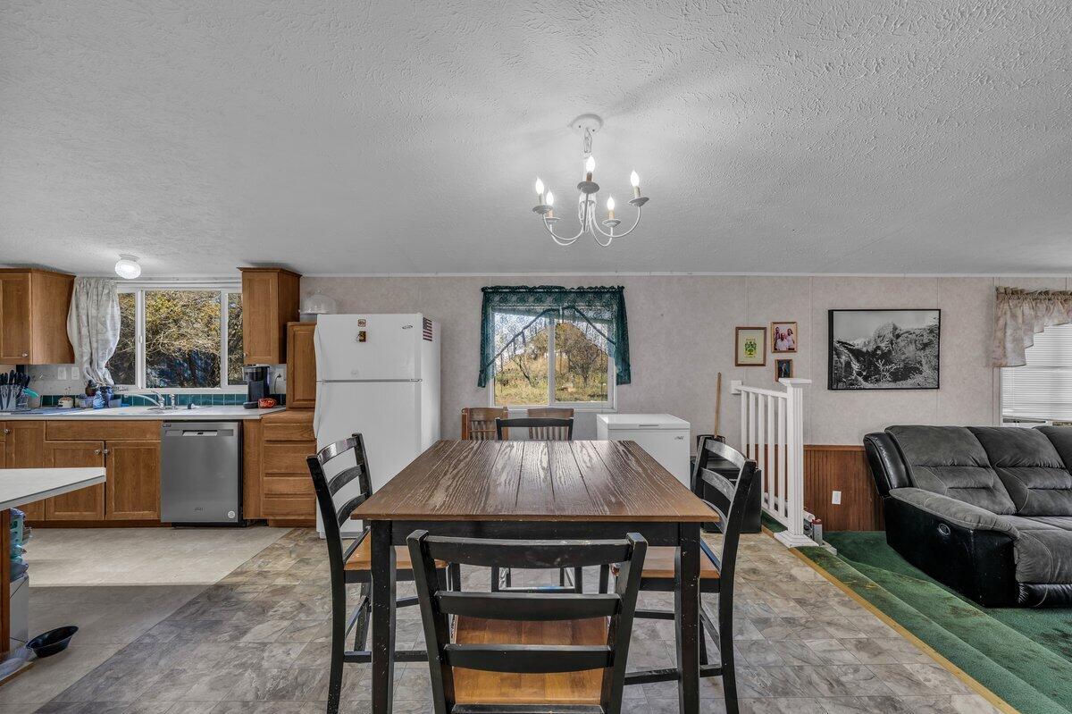Address withheld at the seller's request, La Verkin, photo 22 of 33