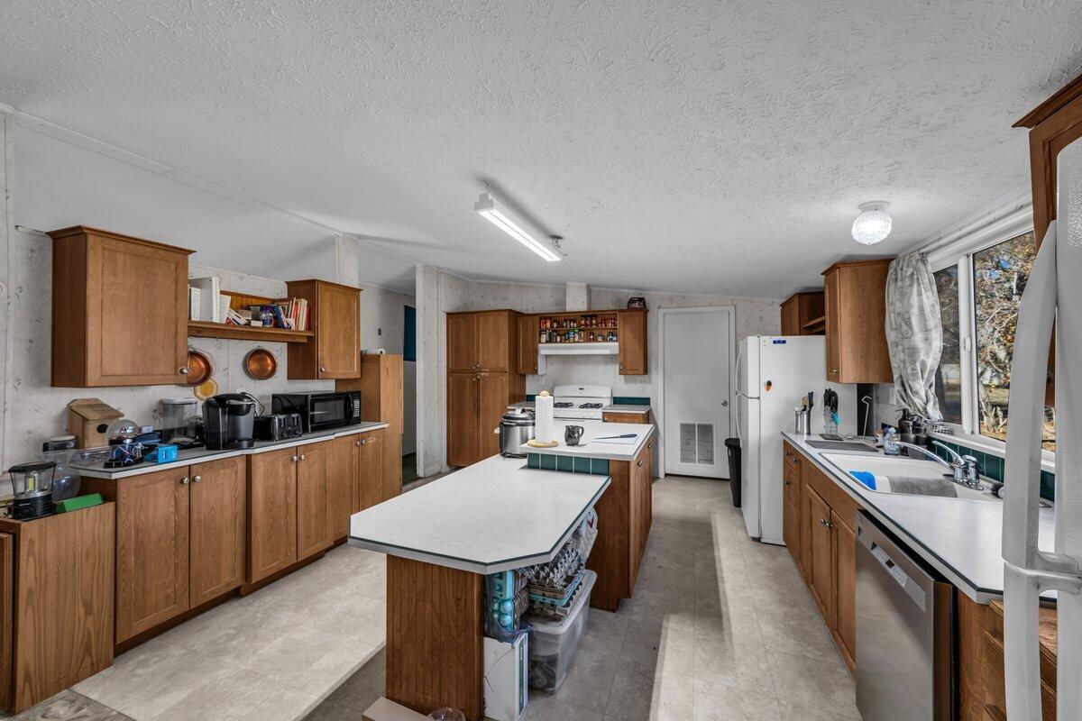 Address withheld at the seller's request, La Verkin, photo 23 of 33