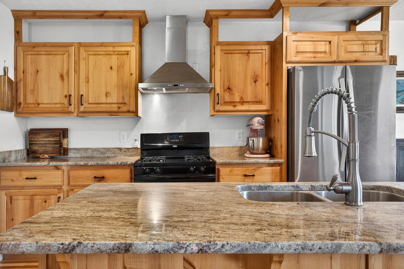 735 S Peachtree DR, Toquerville, photo 9 of 77