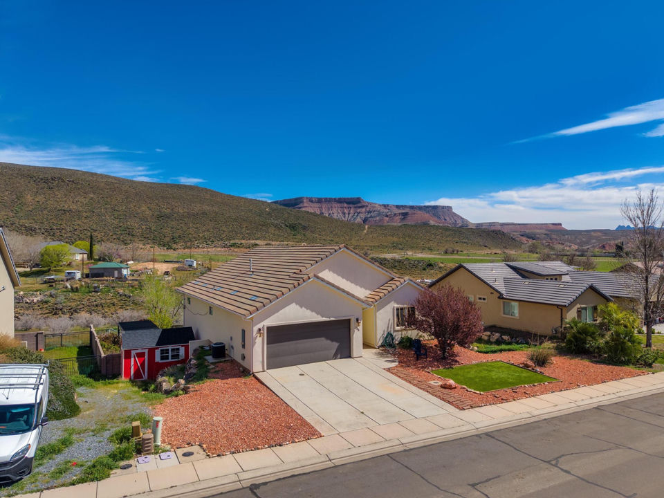 735 S Peachtree DR, Toquerville, photo 3