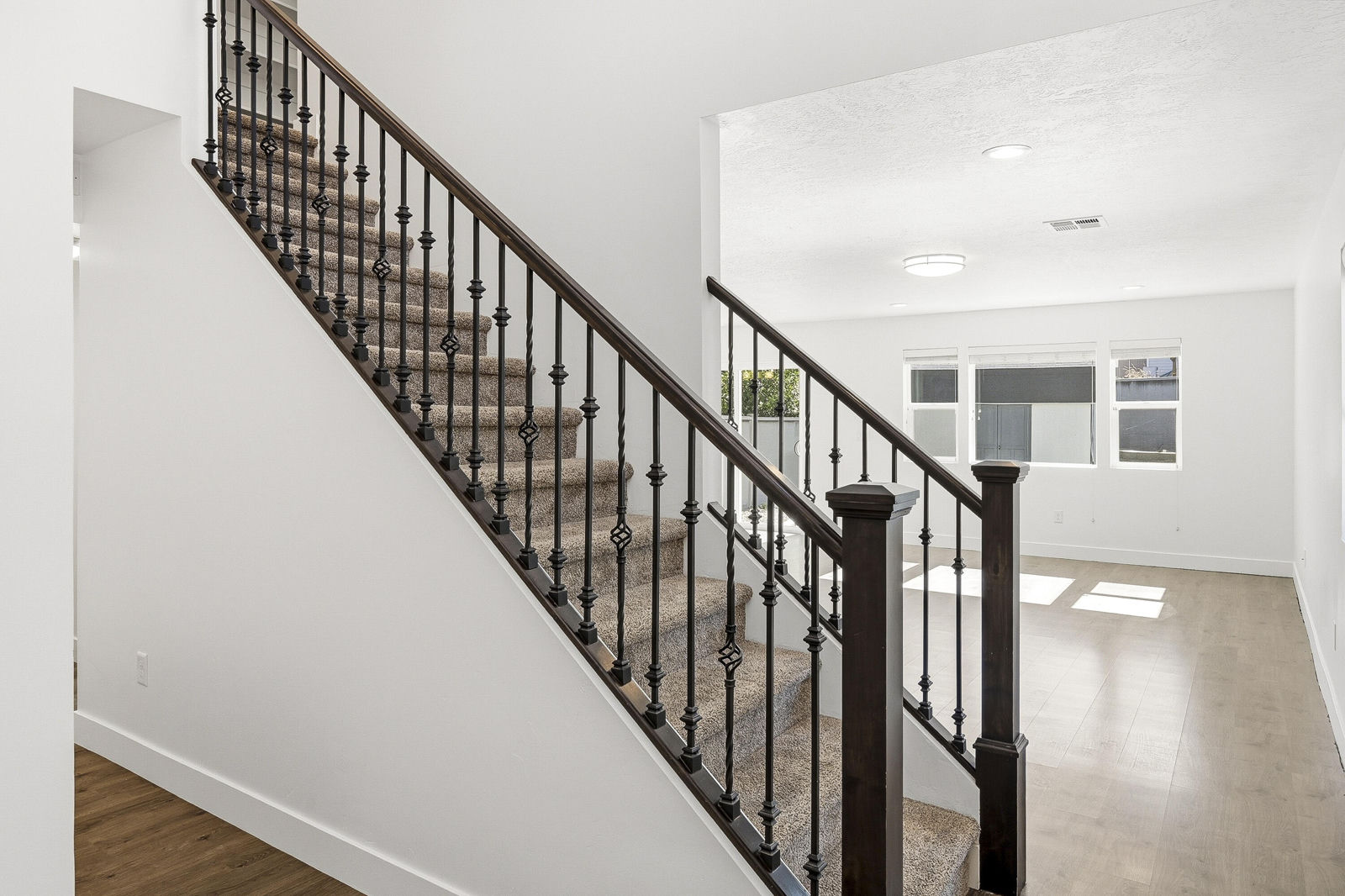 879 S 25 W, Cedar City, photo 2 of 44