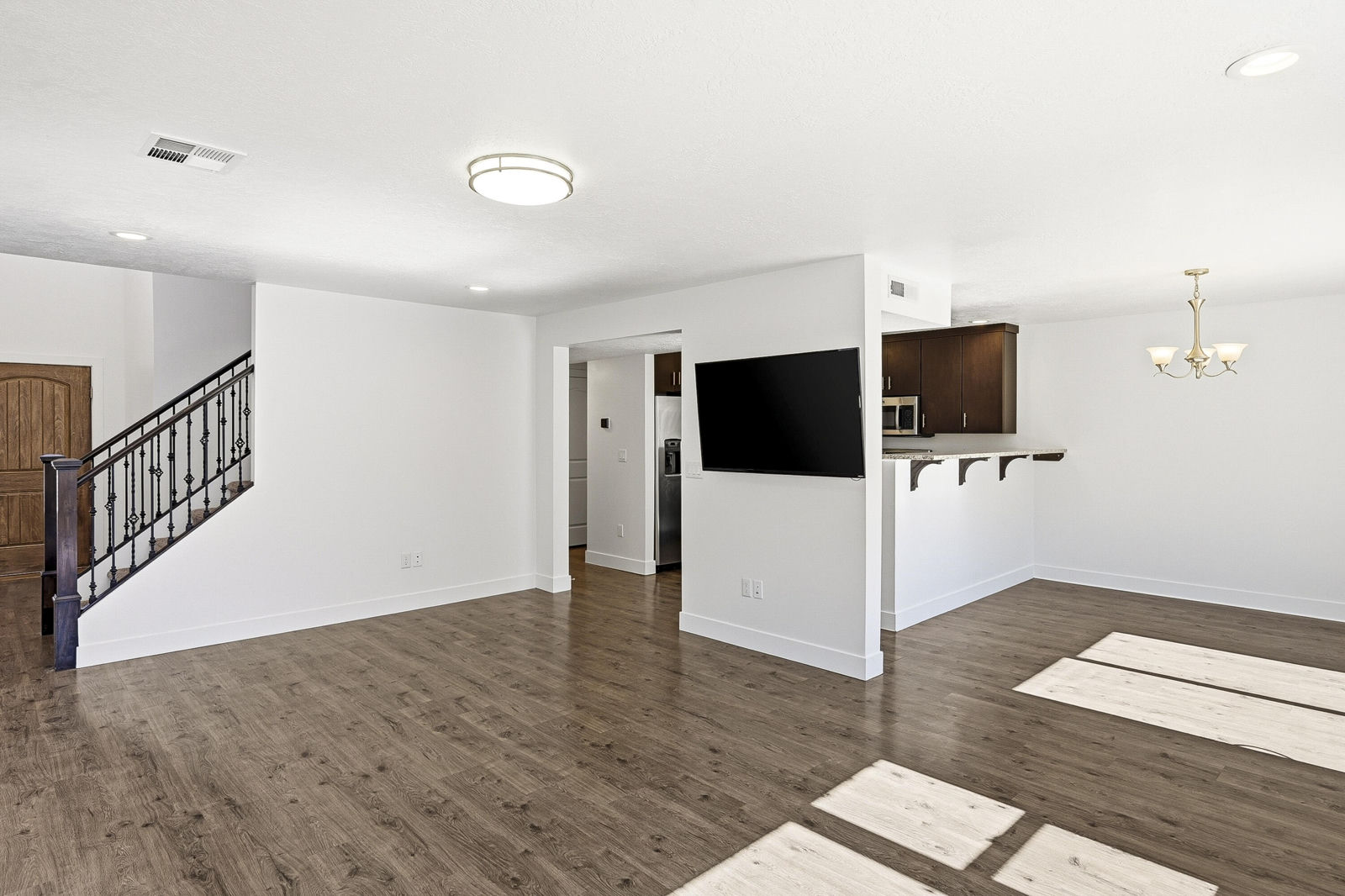 879 S 25 W, Cedar City, photo 5 of 44
