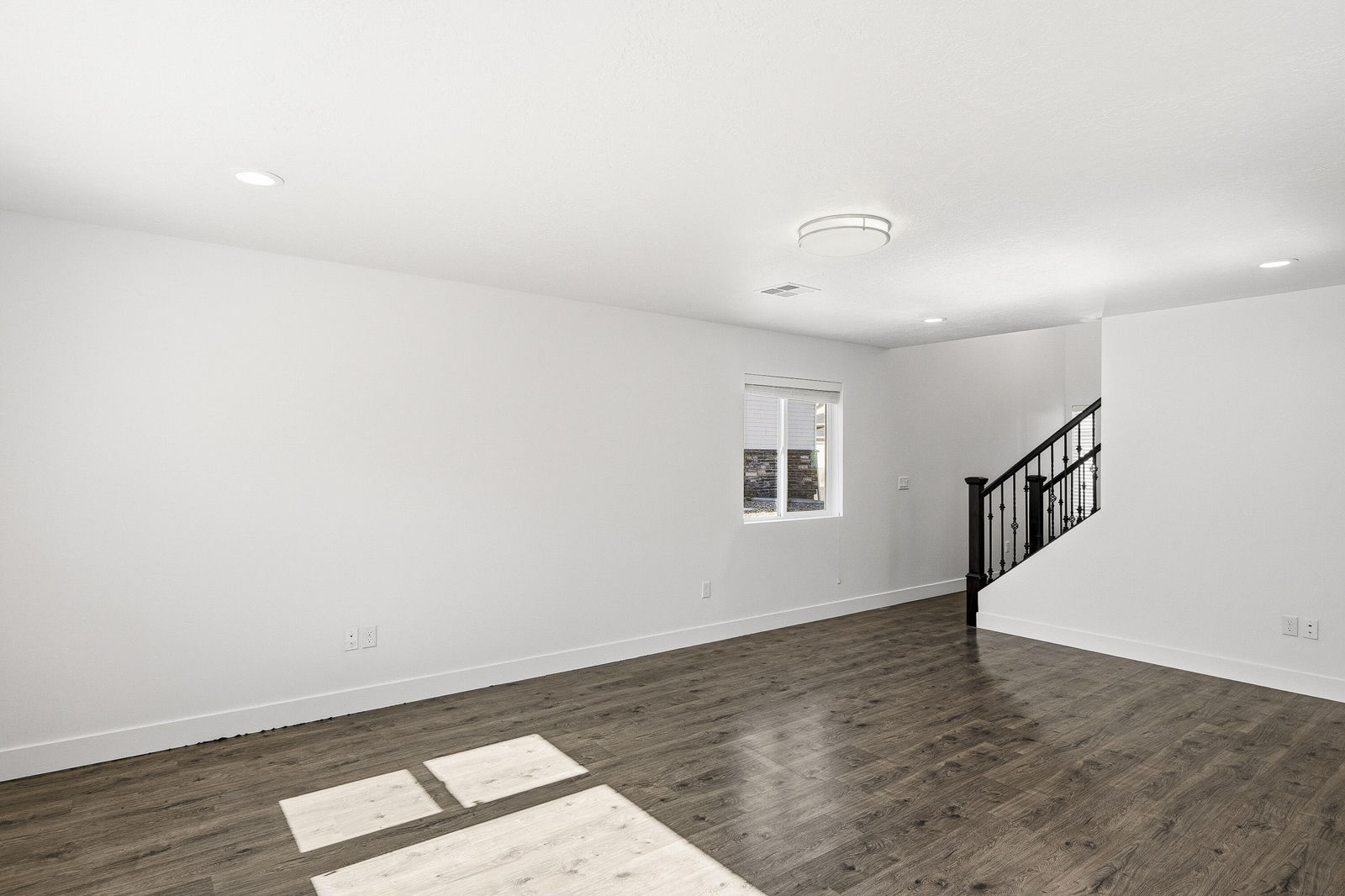 879 S 25 W, Cedar City, photo 7 of 44