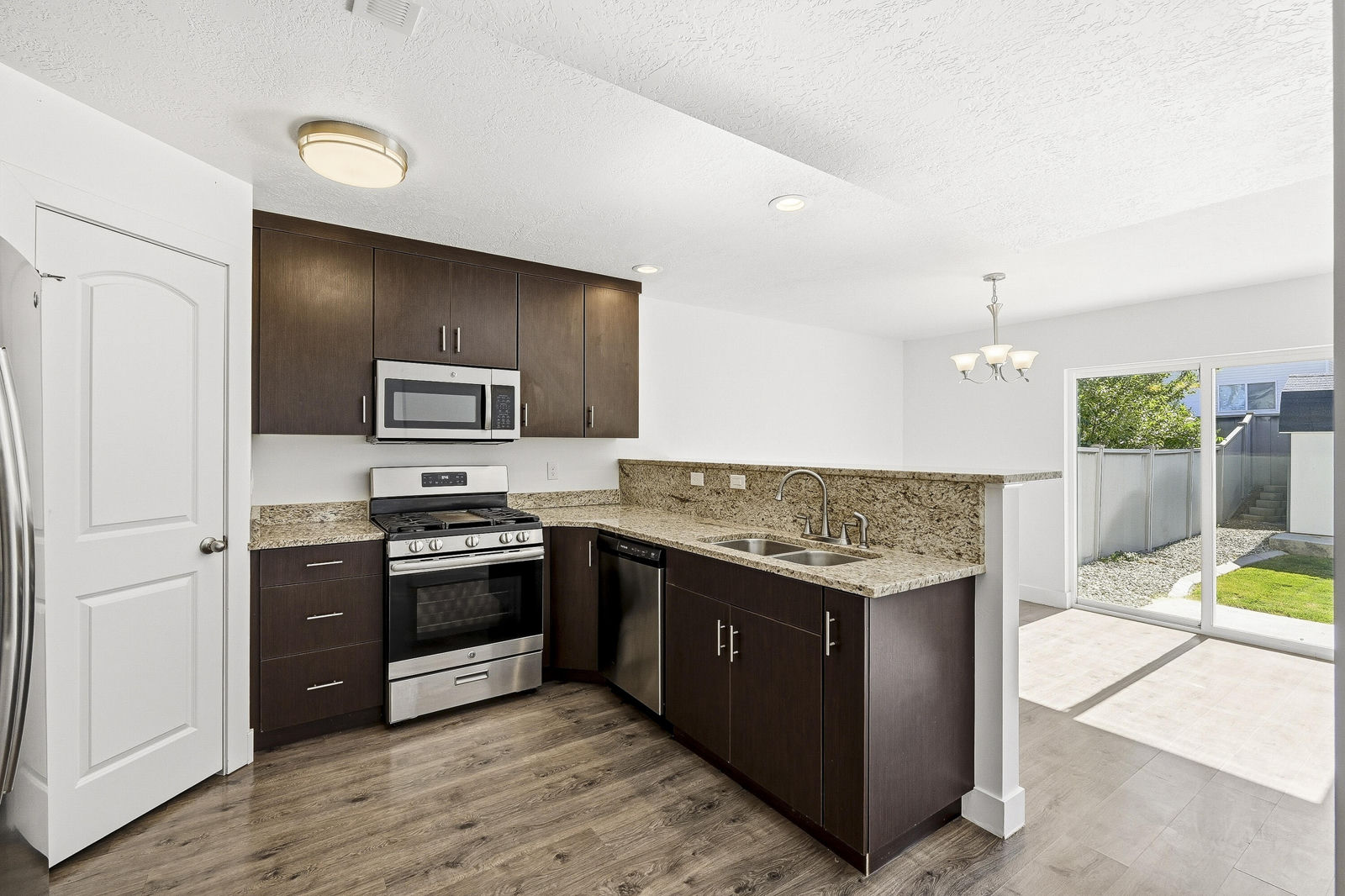 879 S 25 W, Cedar City, photo 10 of 44