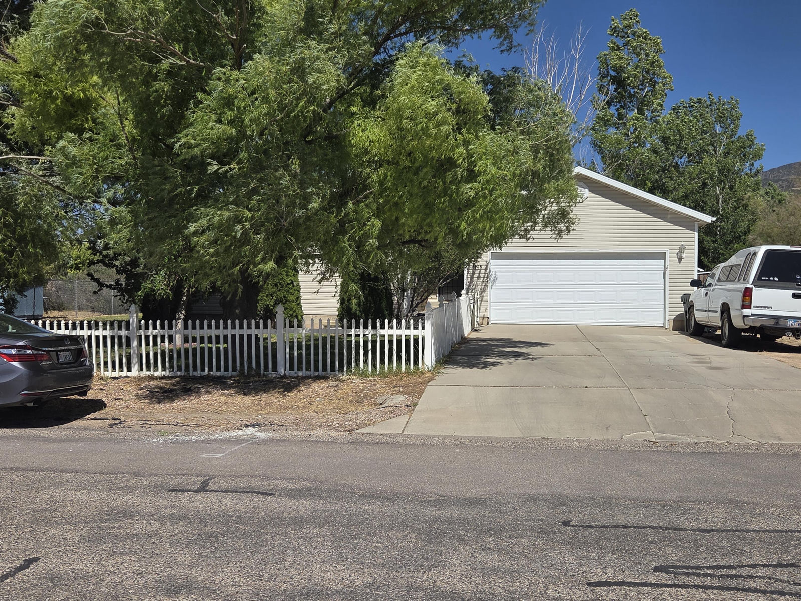 4428 N Tumble Weed DR, Enoch, photo 1