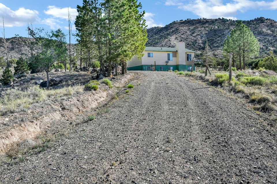 230 N 300 E, Bicknell, photo 2