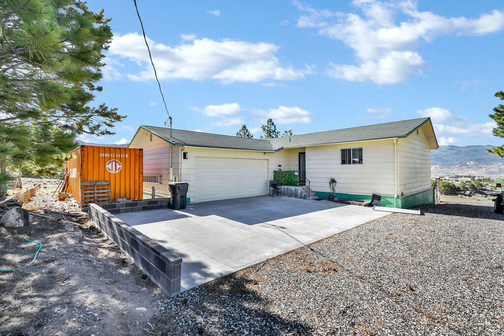 230 N 300 E, Bicknell, photo 1