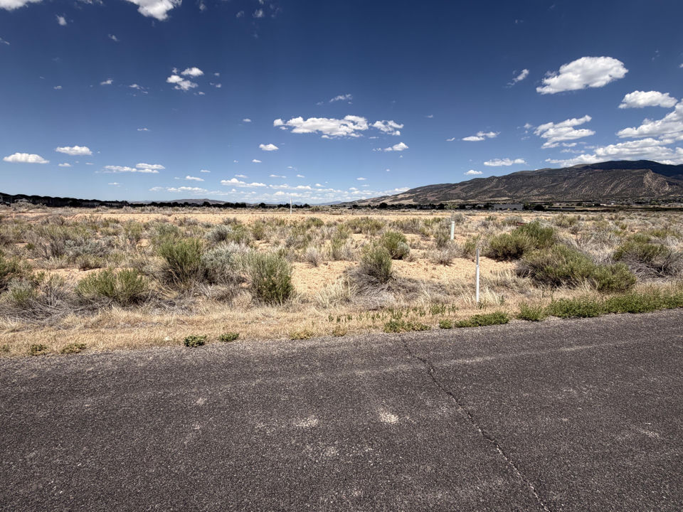 2552 W Clark Parkway N, Cedar City, photo 2