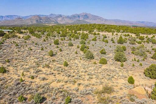 3747 S Old Hwy 91, 294, New Harmony, photo 7 of 11