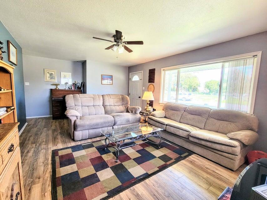 382 S 400 W, Milford, photo 7 of 54