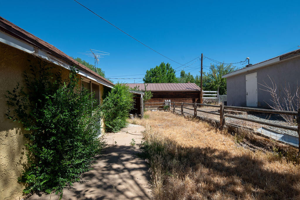 390 W 100 North ST, Beaver, photo 13 of 33