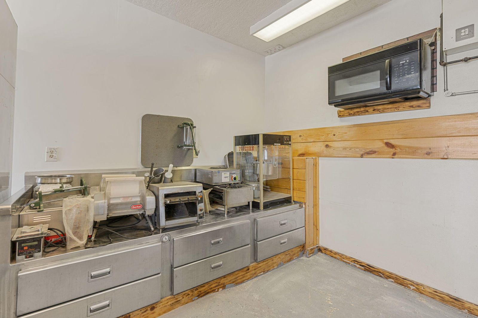 244 S Main ST, Hatch, photo 46 of 76