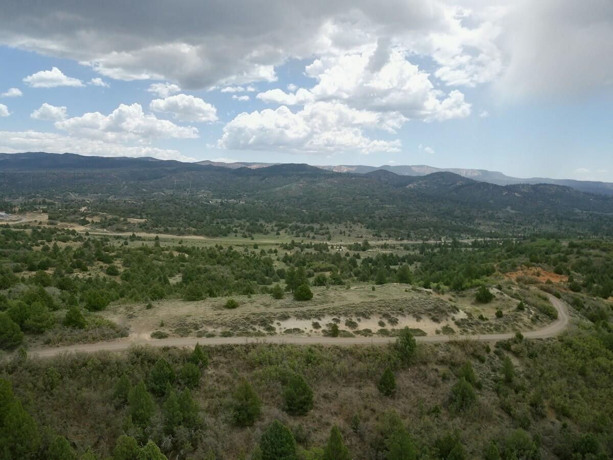 W Silverado Ridge, Duck Creek Village, photo 13 of 24