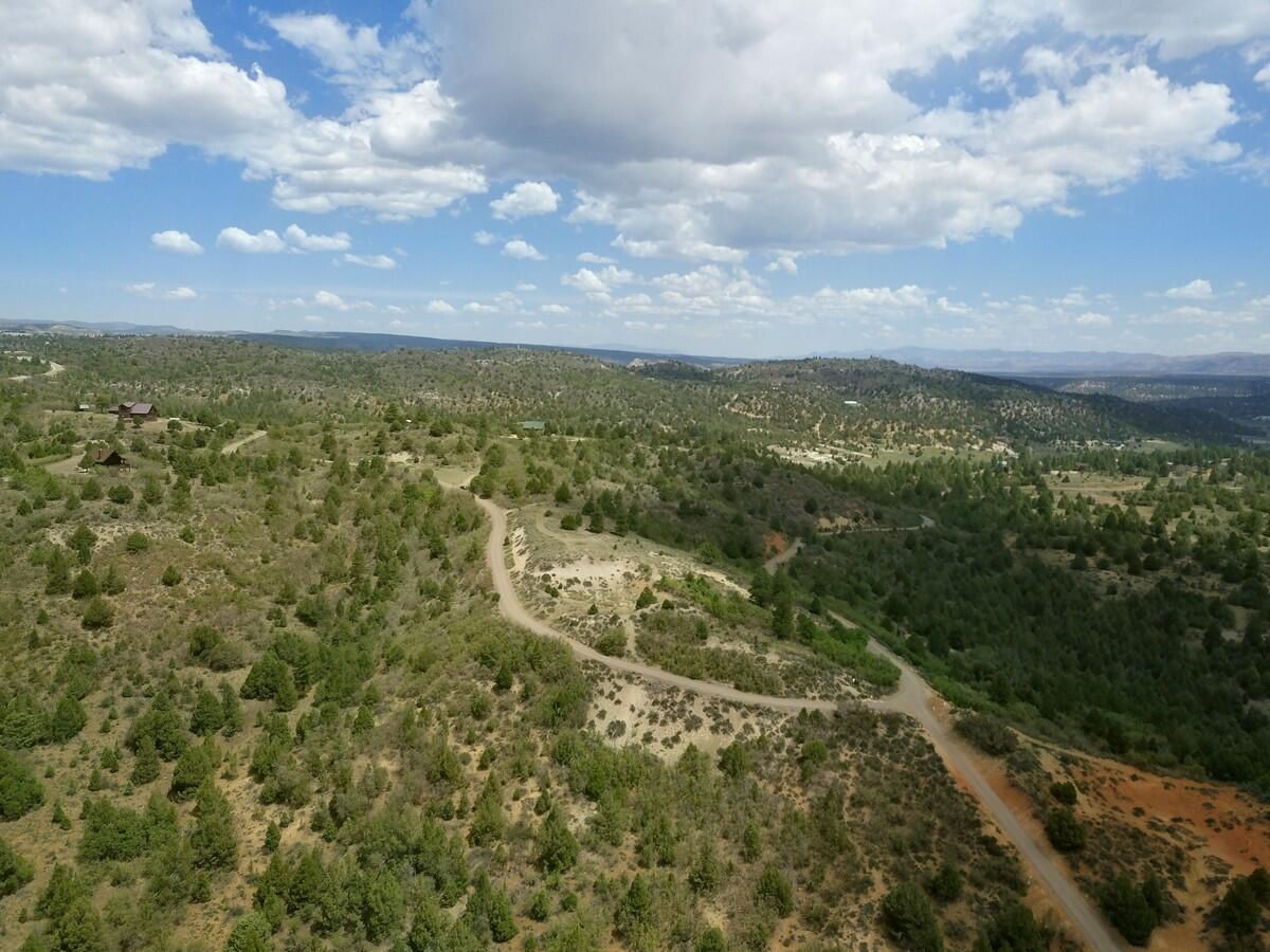 W Silverado Ridge, Duck Creek Village, photo 15 of 24