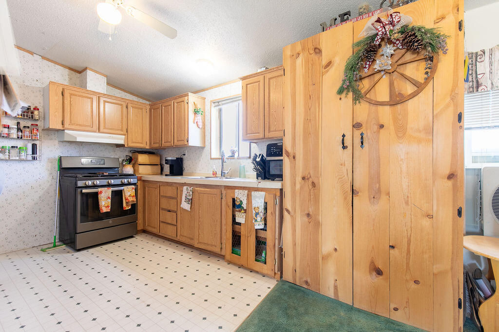 5726 N 1700 W, Cedar City, photo 14 of 66