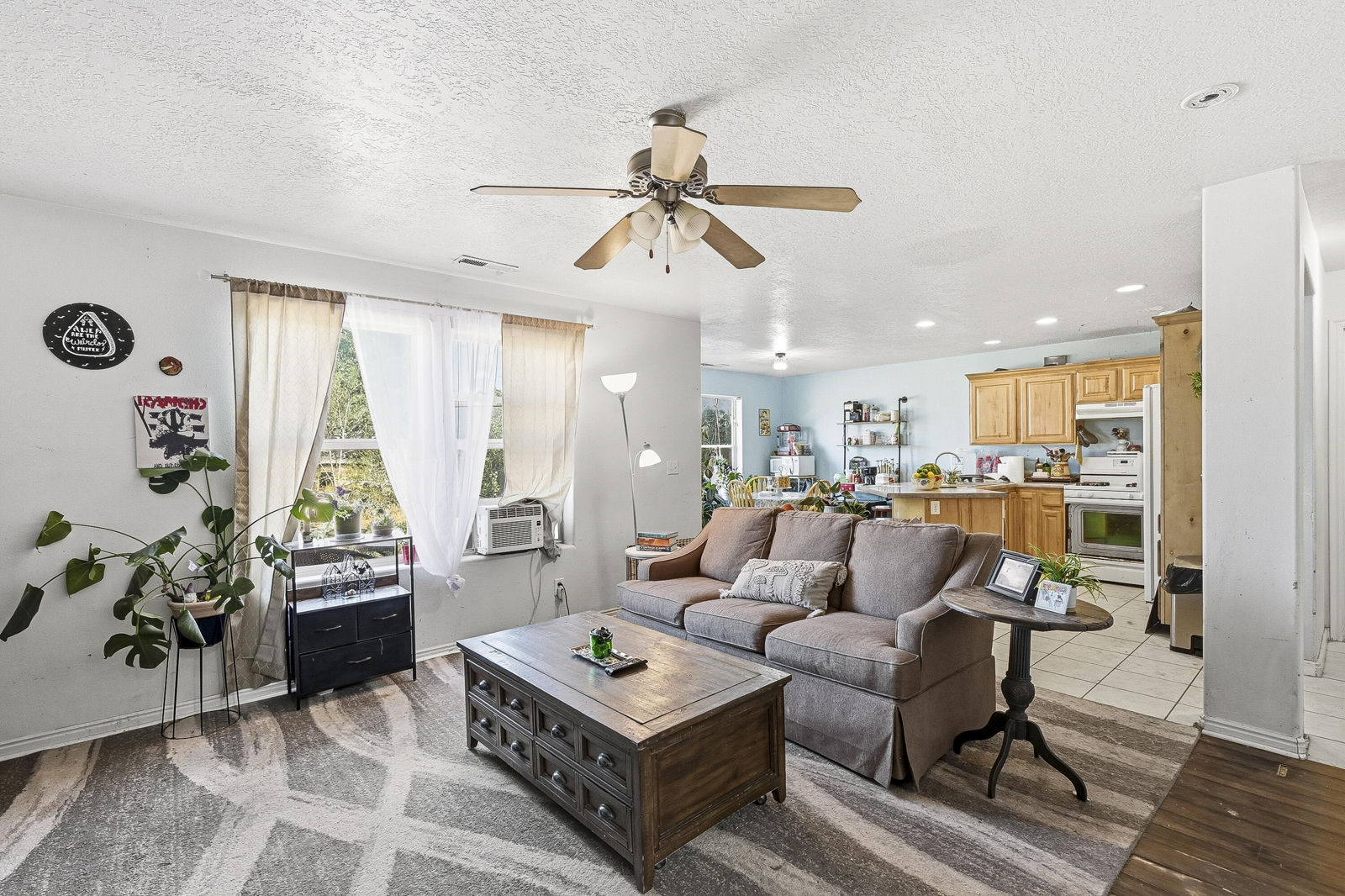 1005 W Brook ST, Cedar City, photo 5 of 34