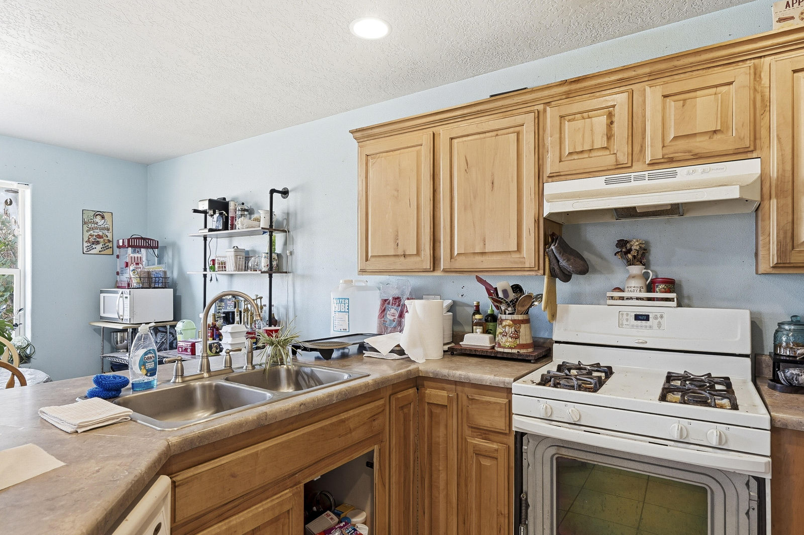 1005 W Brook ST, Cedar City, photo 13 of 34