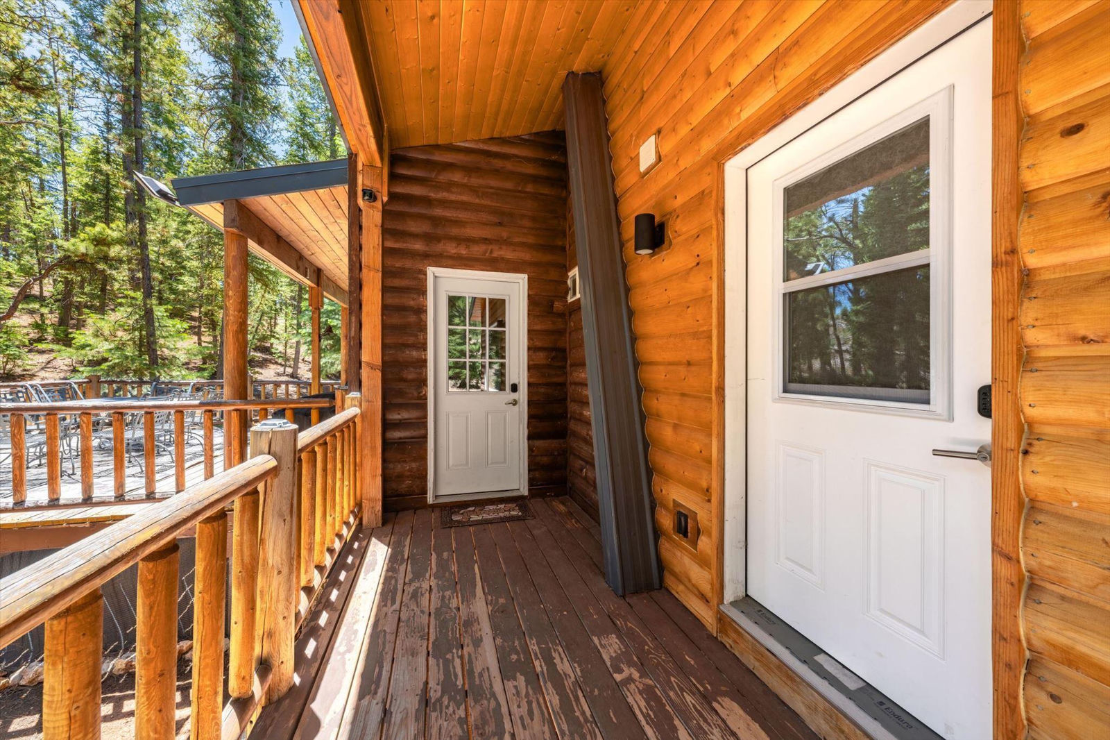 570 N Skyline CIR, Duck Creek Village, photo 12 of 82