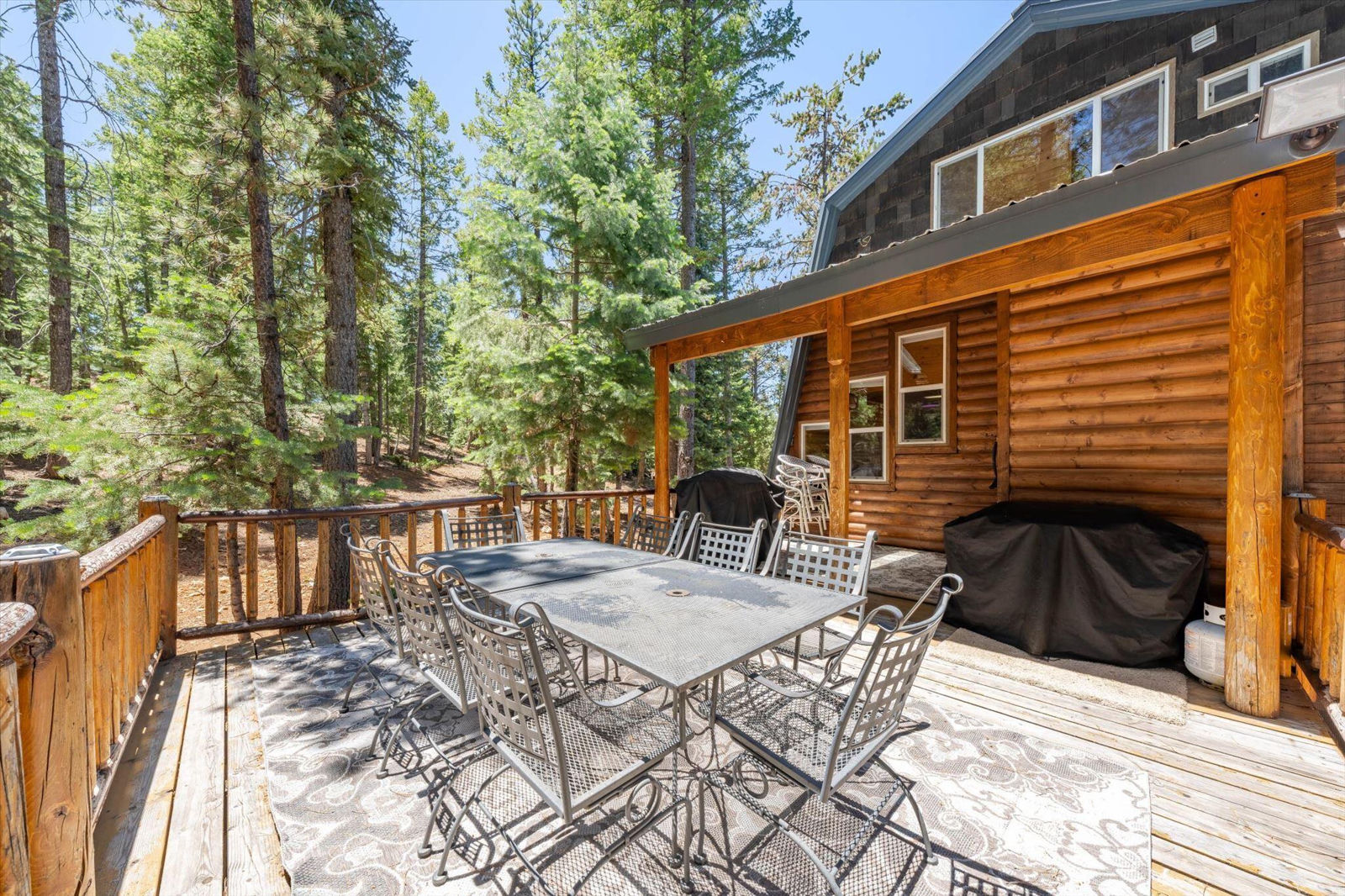 570 N Skyline CIR, Duck Creek Village, photo 23 of 82