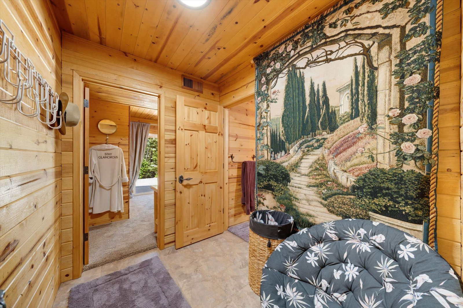 570 N Skyline CIR, Duck Creek Village, photo 50 of 82