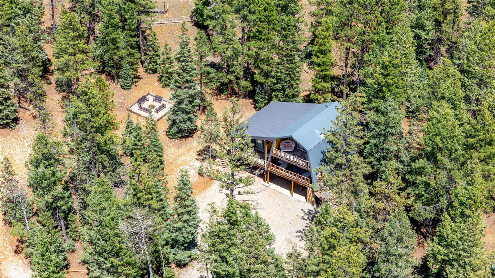 570 N Skyline CIR, Duck Creek Village, photo 70 of 82