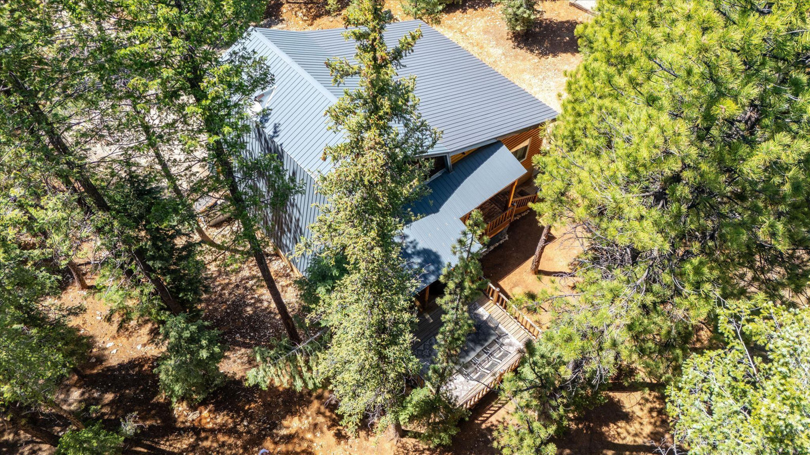 570 N Skyline CIR, Duck Creek Village, photo 73 of 82