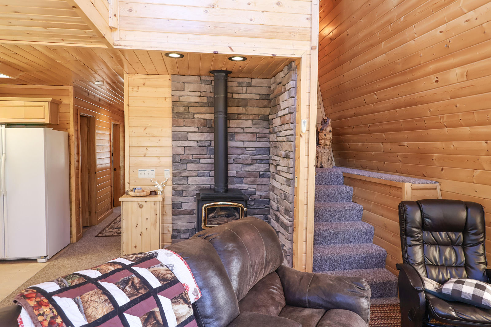 865 N Pine Knoll Loop, Duck Creek Village, photo 10 of 53