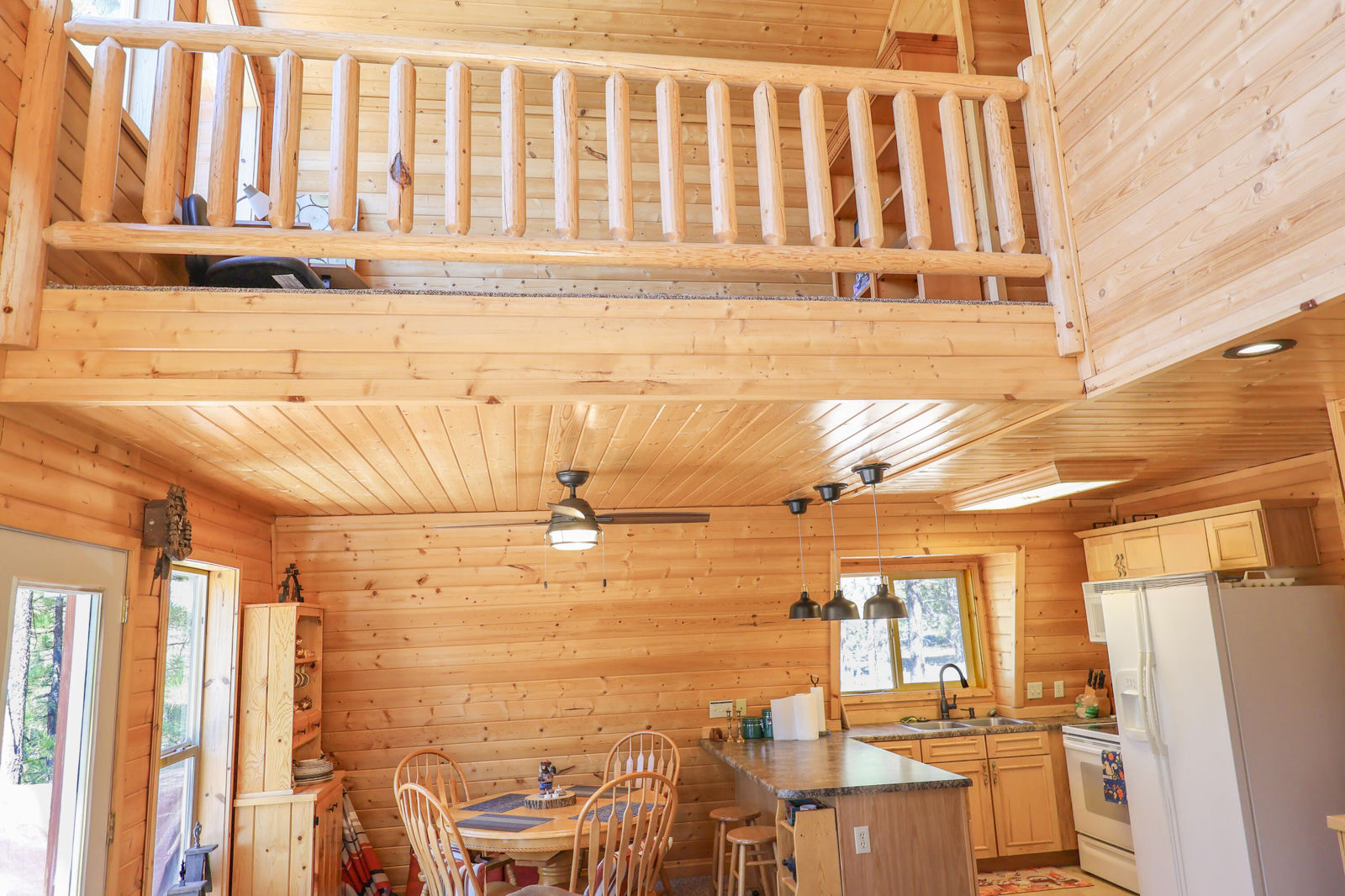 865 N Pine Knoll Loop, Duck Creek Village, photo 8 of 53